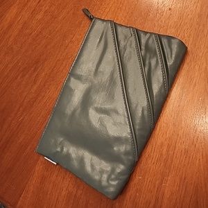 Le Prive gray 80s vintage clutch! So fun!!!